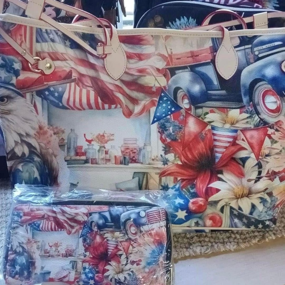 Fourth of July Handbag and Wallet Set